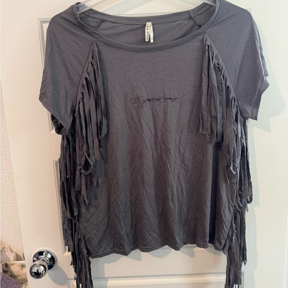 Roper Women’s Fringe Short Sleeve Top - Gray